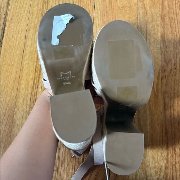 Marc Fisher Ltd | Oaten Ankle Strap Espadrille Platform Wedge Sandals - Picture 4 of 6